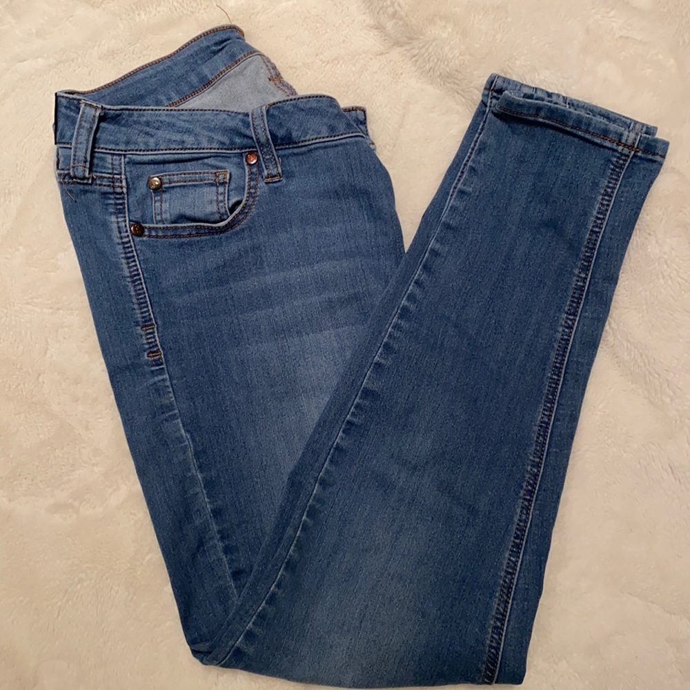Celebrity Pink High-Rise Blue Jeans